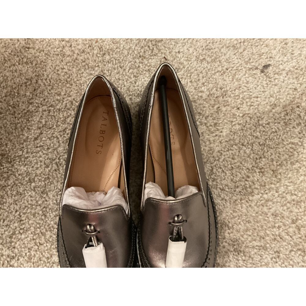 NIB Talbots Leighton Brogue Nappa Leather Almond Toe Loafers in Metallic,sz 6 - Picture 8 of 9